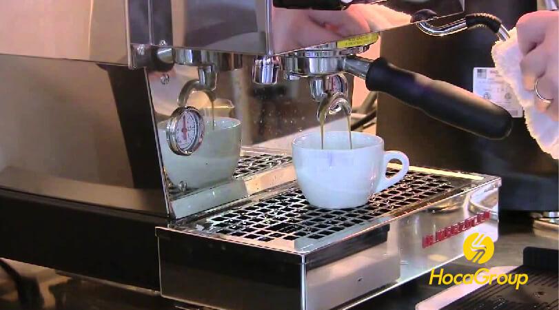 máy pha cafe bán tự động La Marzocco Linea Mini