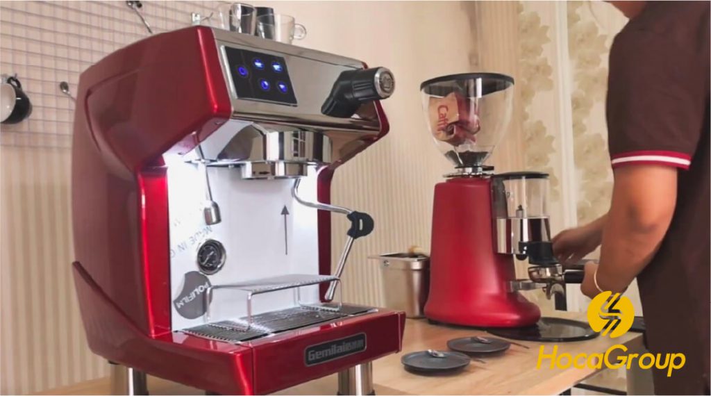 So sánh hai dòng máy pha cà phê Gemilai CRM 3200B và CRM 3200D
